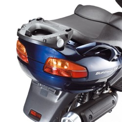 Givi E529 Κιτ πιάστρα βαλίτσας Suzuki Burgman 650 '03-'11 Givi E529 Κιτ πιάστρα βαλίτσας Suzuki Burgman 650 '03-'11